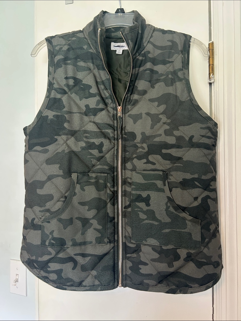 Mud Pie Women's Green Camouflage Quilted Vest